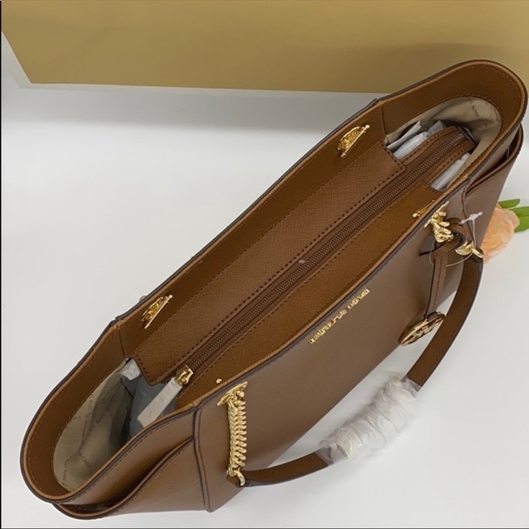 MICHAEL KORS LG CHAIN SHOULDER TOTE LUGGAGE - Picture 12 of 16